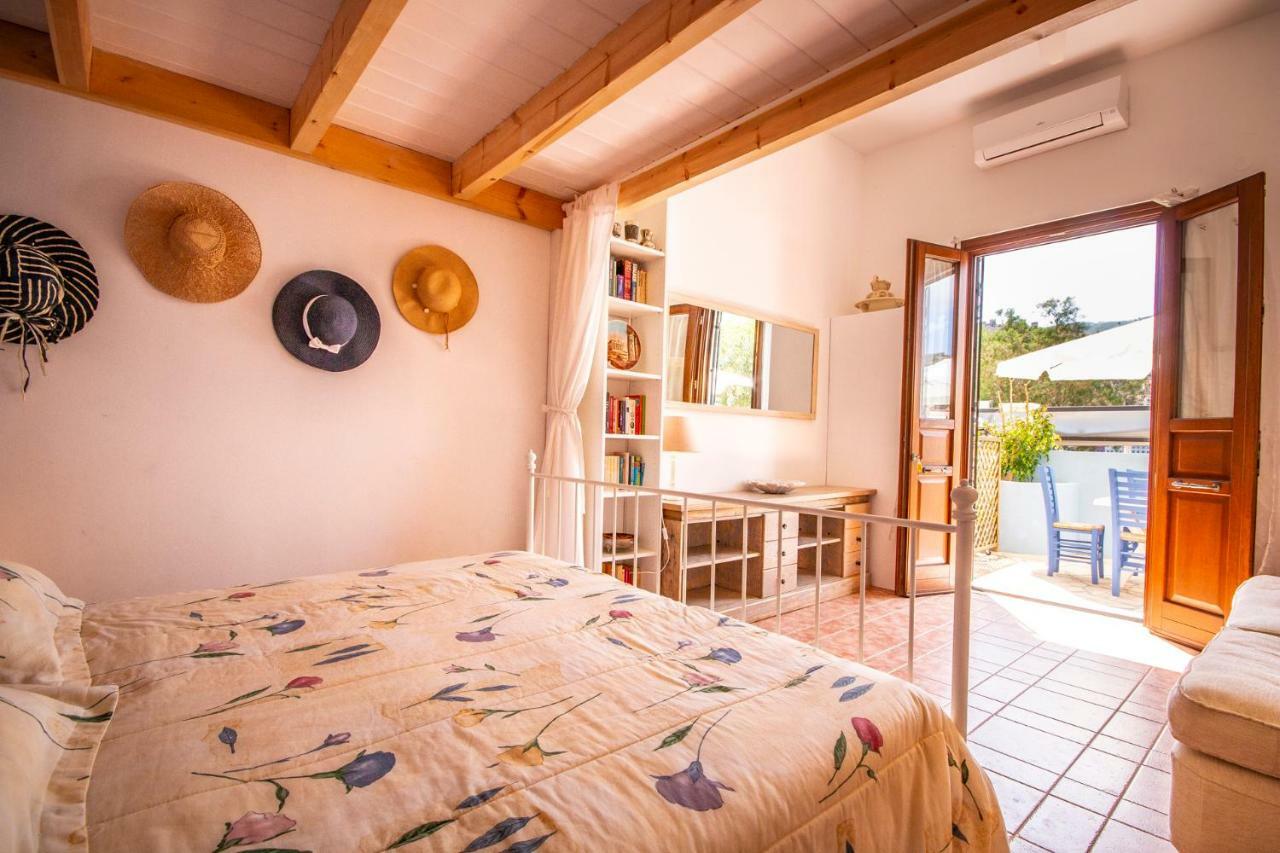 Villa Galanis Simi Eksteriør billede